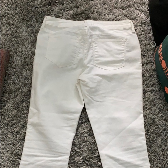 Mid rise white jeans - Picture 2 of 3